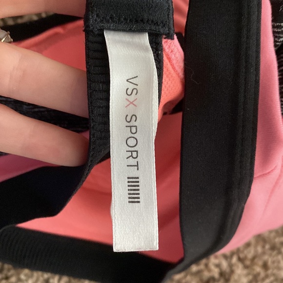Victoria’s Secret Pink Sports Bra - Picture 6 of 6